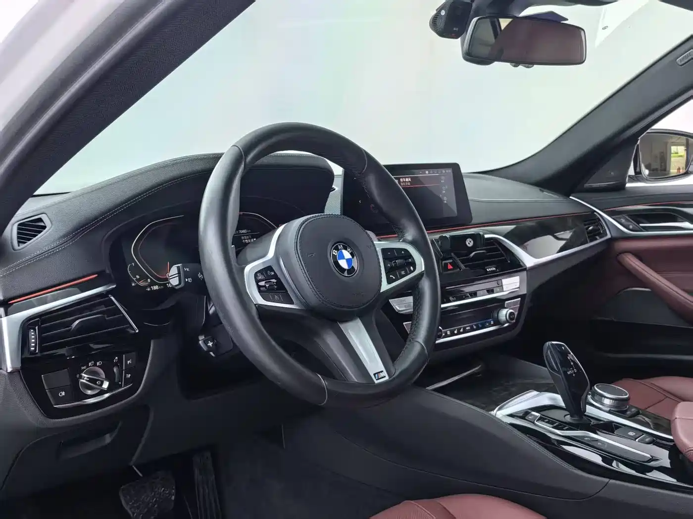 BMW 5 Series 2020 530Li Exclusive M Sport Package фото 16