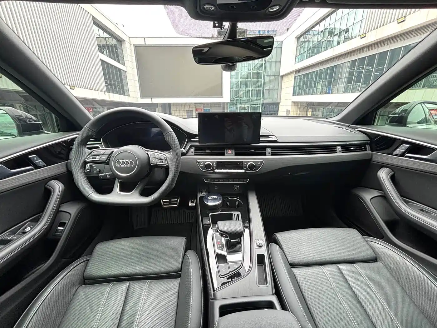 Audi A4L 2024 40 TFSI Luxury Dynamic фото 5
