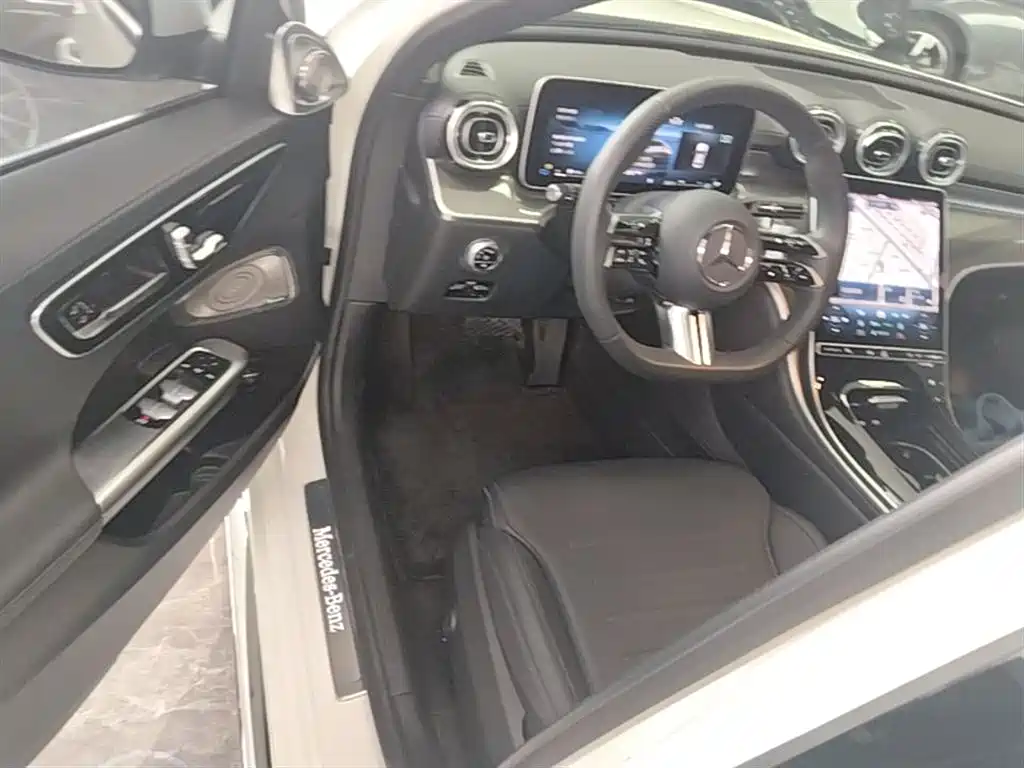 Mercedes-Benz C-Class 2024 Facelift III C 260 L Sport фото 16