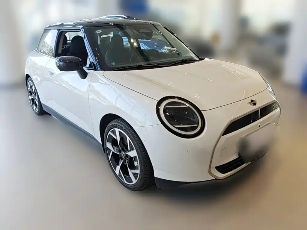 Фото 6 - MINI Electric MINI COOPER