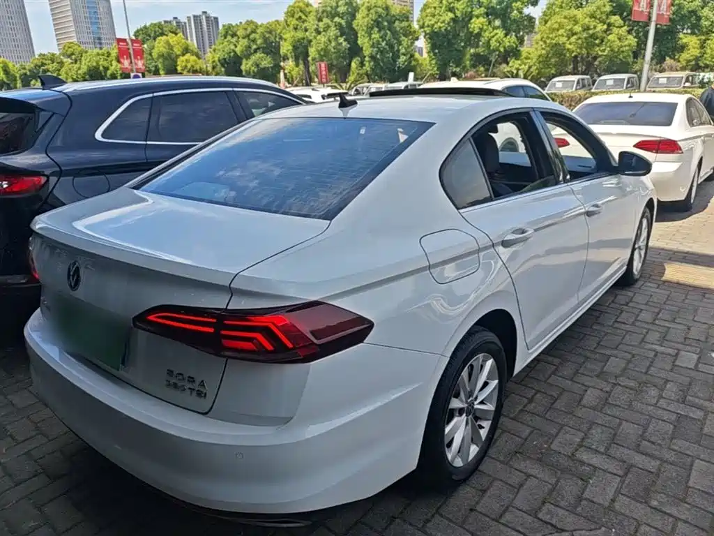 Volkswagen Bora 2021 1.5L Automatic Elite Smart Edition фото 7