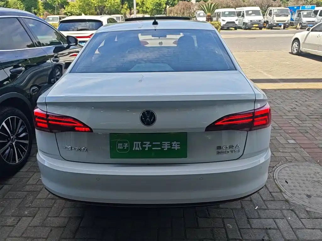 Volkswagen Bora 2021 1.5L Automatic Elite Smart Edition фото 6
