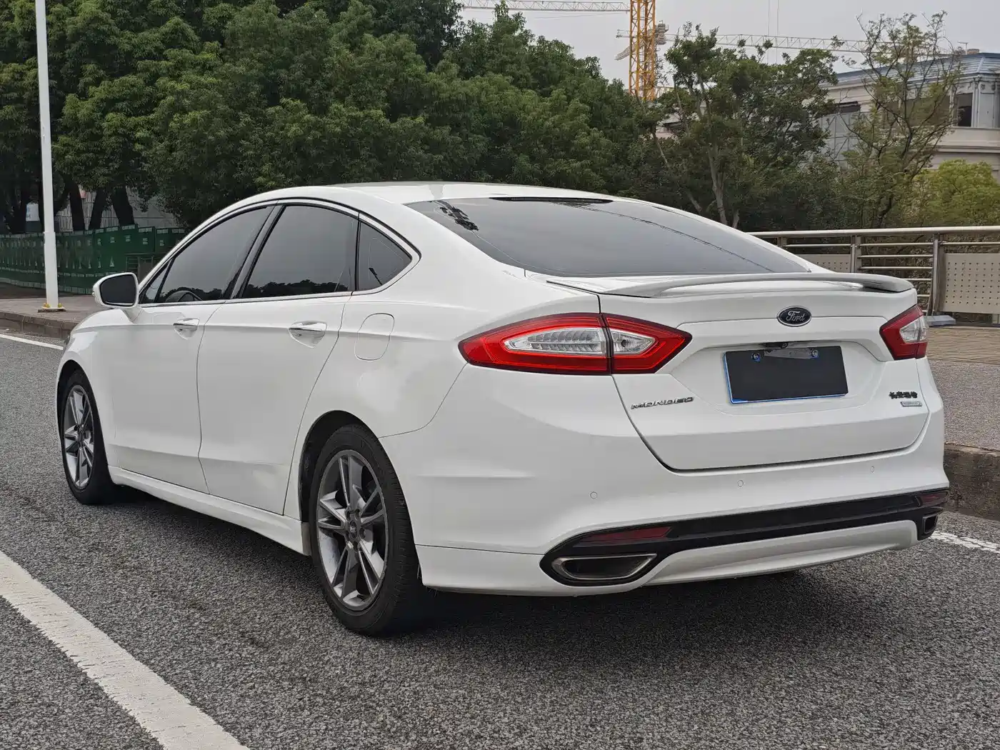 صورة 6 - Ford Mondeo