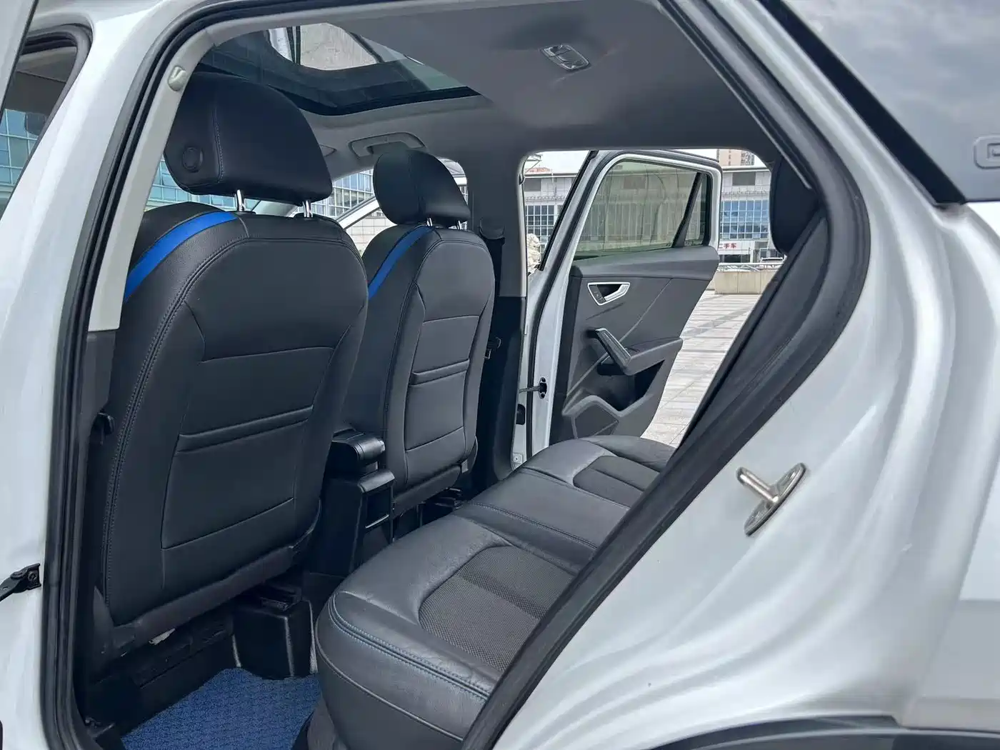 2021 Audi Q2L e-tron