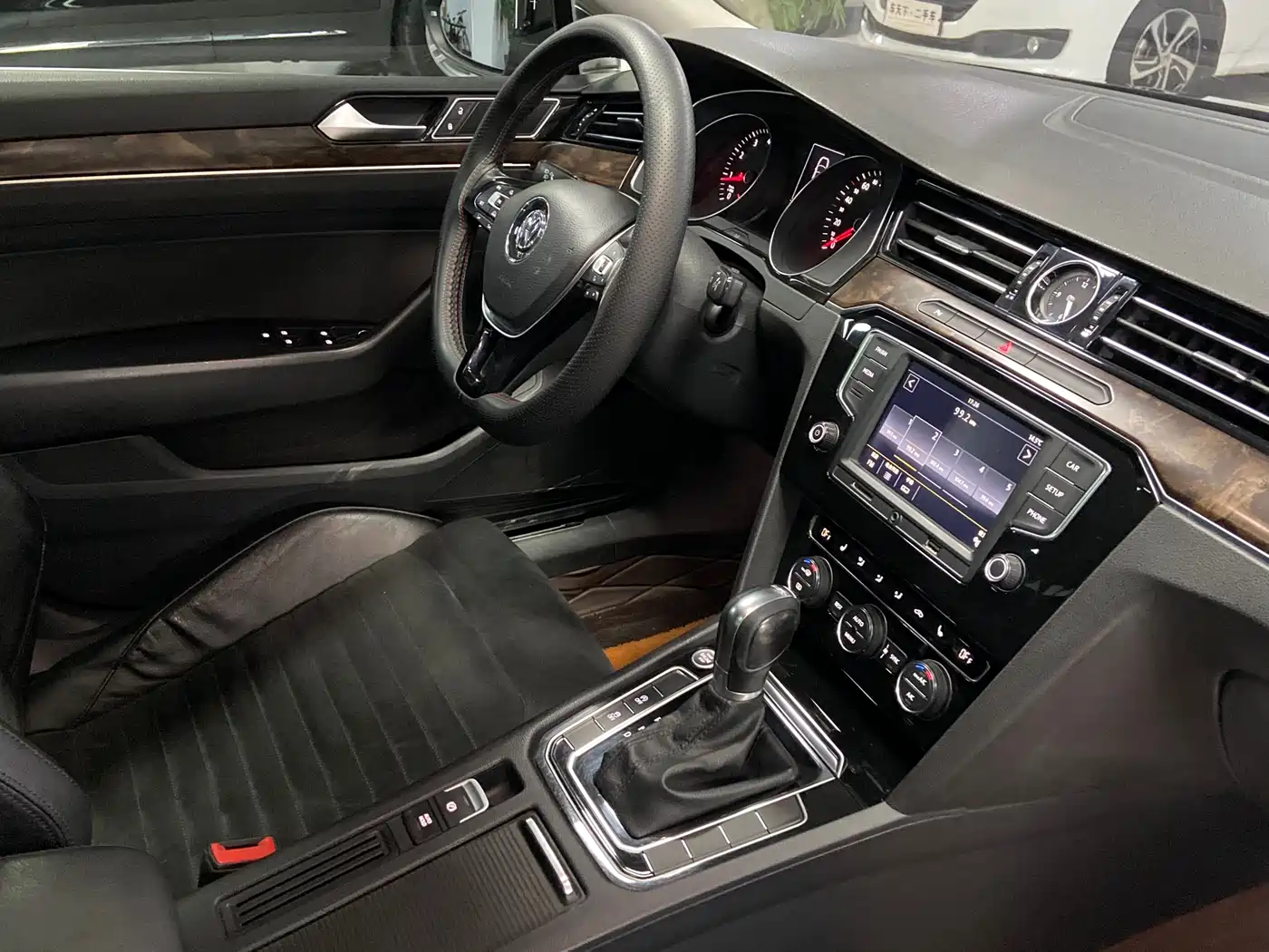 Volkswagen Magotan 2017 330TSI DSG Luxury фото 20