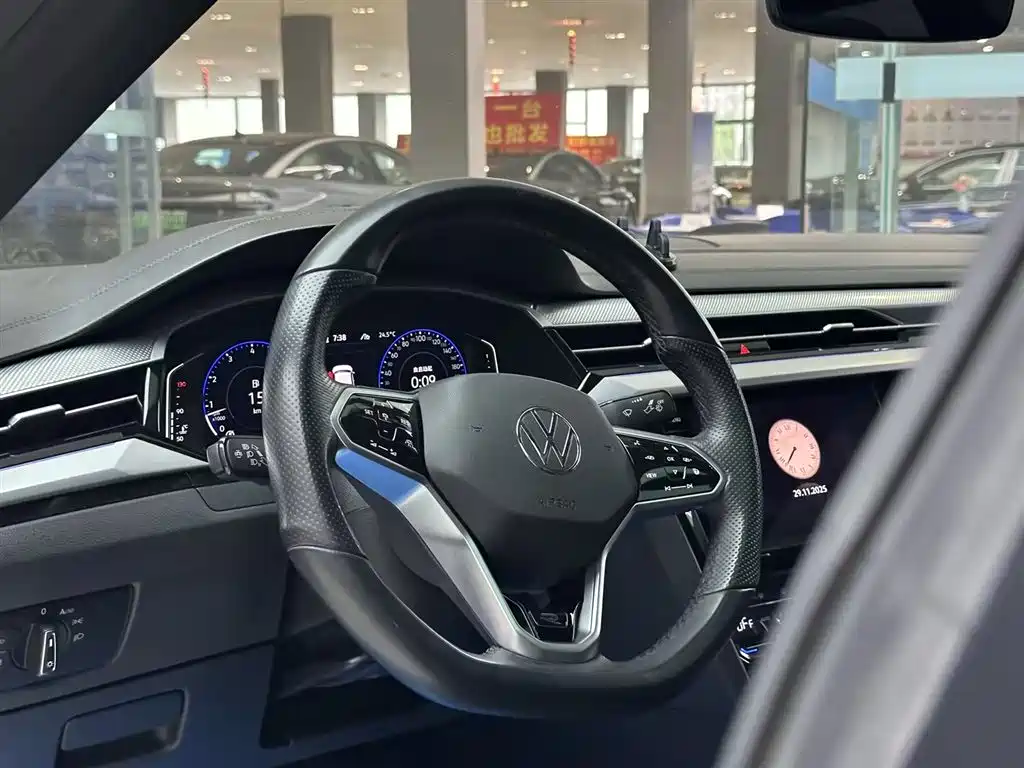 Volkswagen FAW-Volkswagen CC 2023 380TSI Eye-catching Edition фото 12