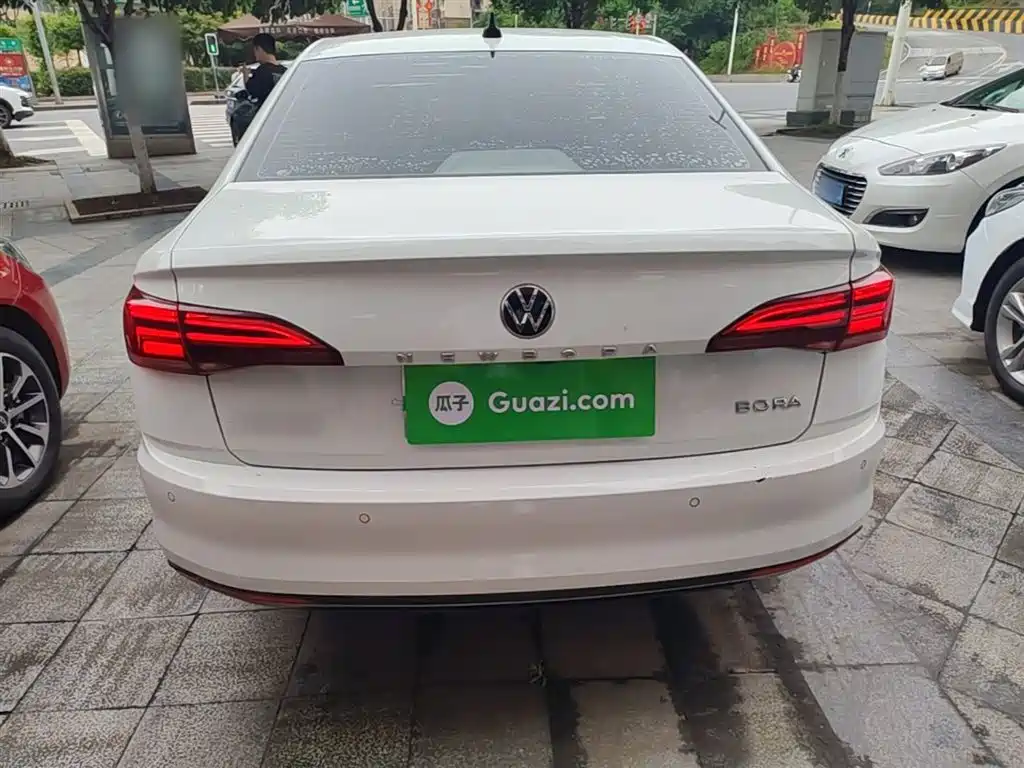 Volkswagen Bora 2021 1.5L Automatic Elite Smart Edition фото 6