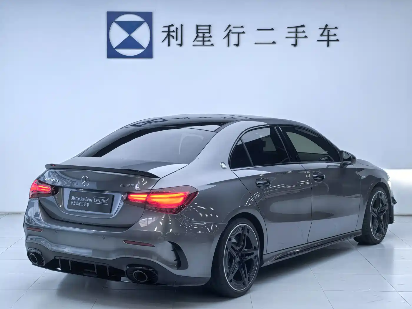 Mercedes-Benz A-Class AMG 2024 AMG A 35 L 4MATIC фото 5