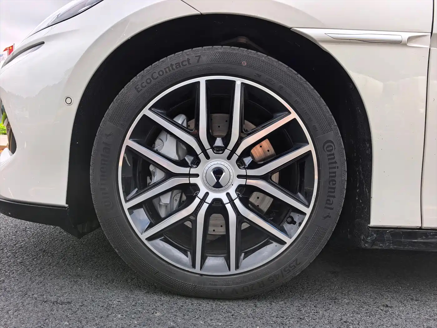 Denza Z9 2024 Model 1100km AWD Max Edition фото 20