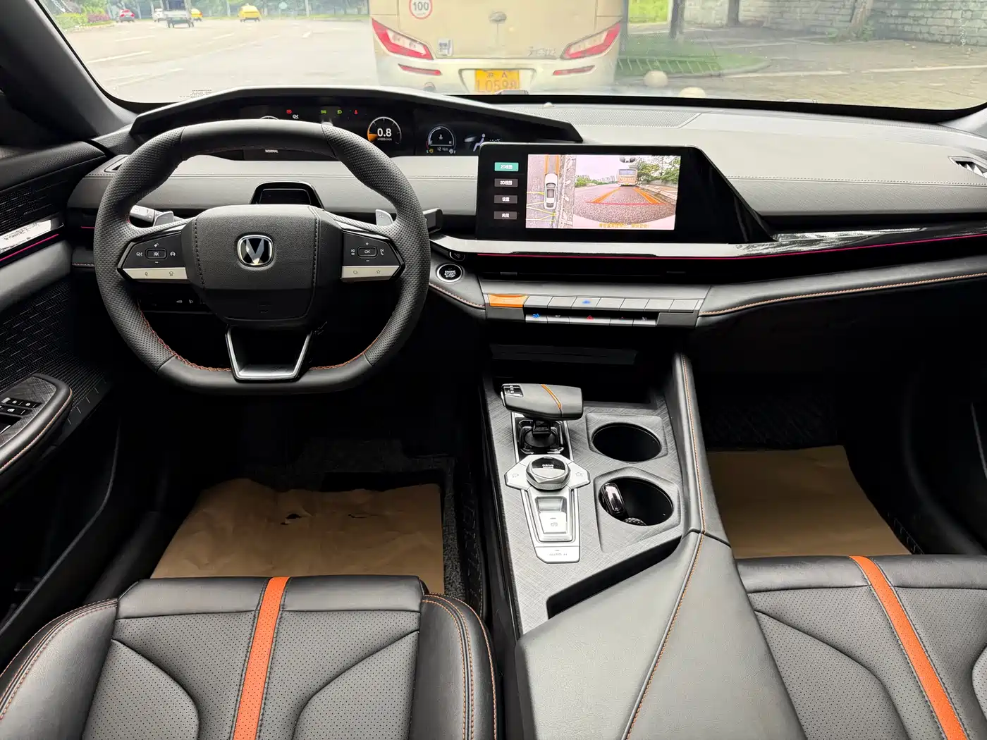 CHANGAN UNI-V