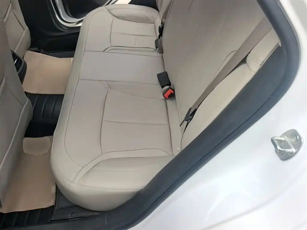 Buick Excelle 2018 15T Dual Clutch Elite (China V) фото 17
