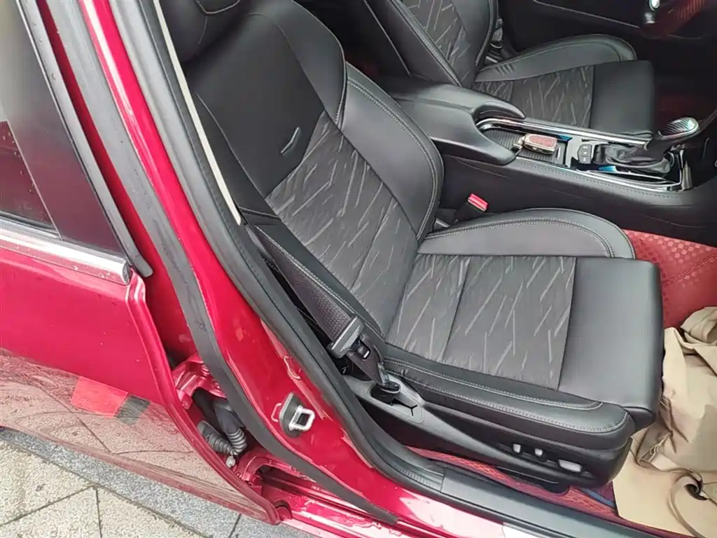 Cadillac ATS-L 2017 28T Technology фото 24