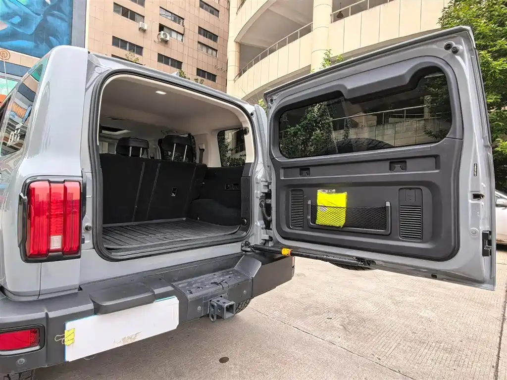 Tank 300 2023 Off-Road Edition 2.0T Conqueror фото 14