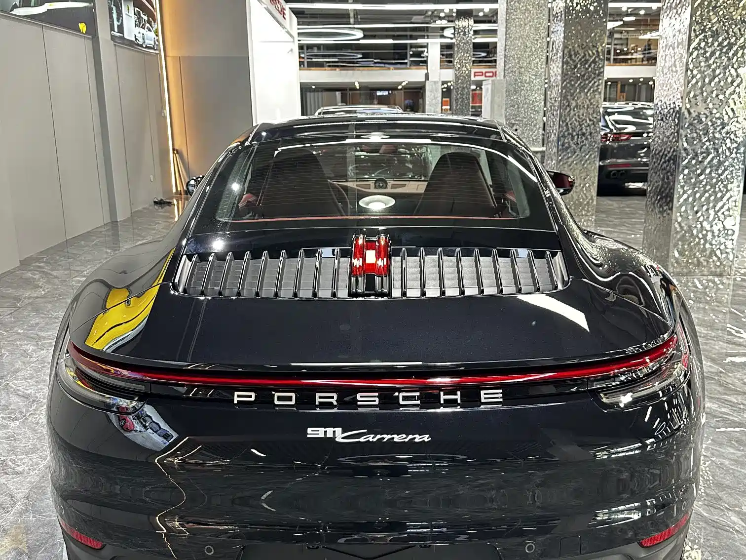 Фото 5 - Porsche 911