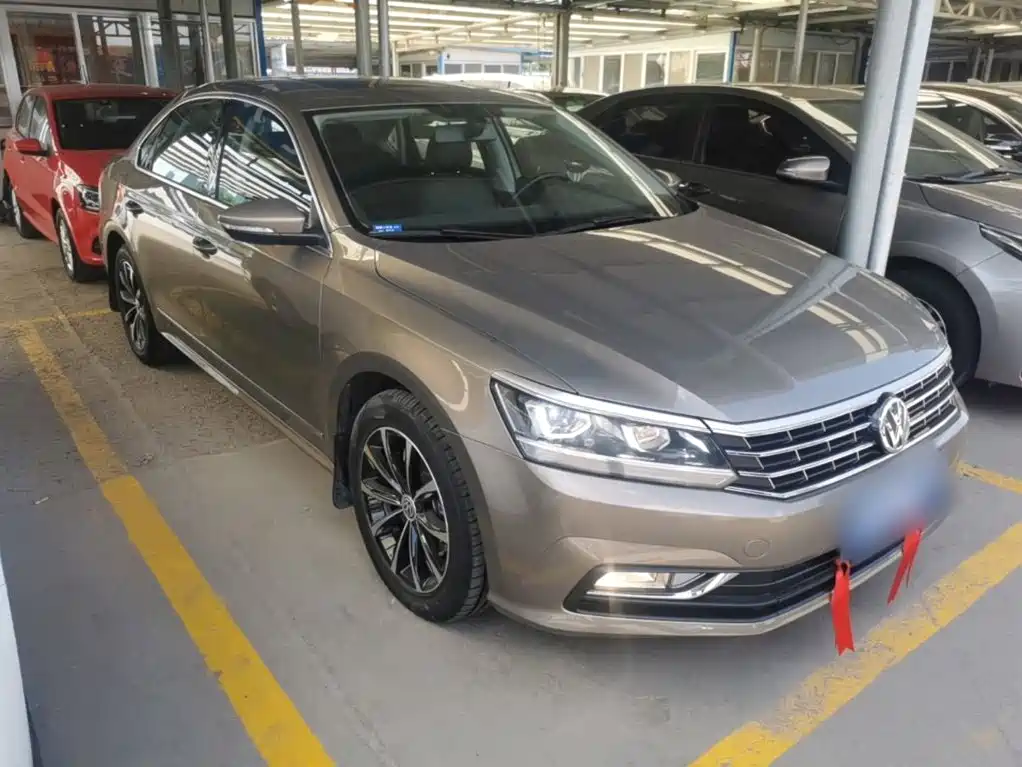 Фото 4 - Volkswagen Passat
