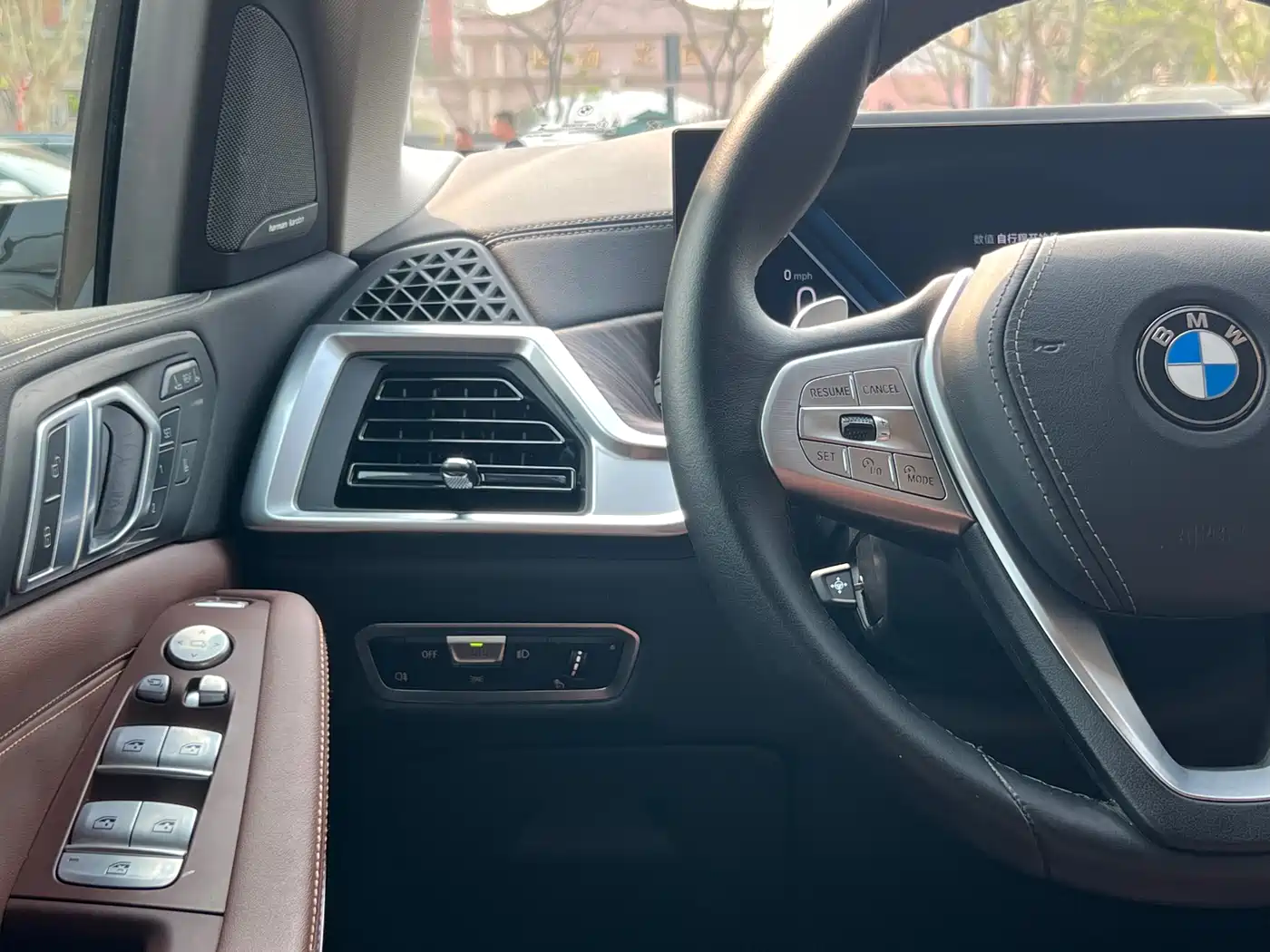 BMW X7 2023 xDrive40i Leading Luxury Package фото 16