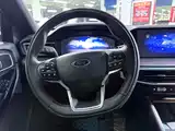 Фото 14 - Ford Explorer