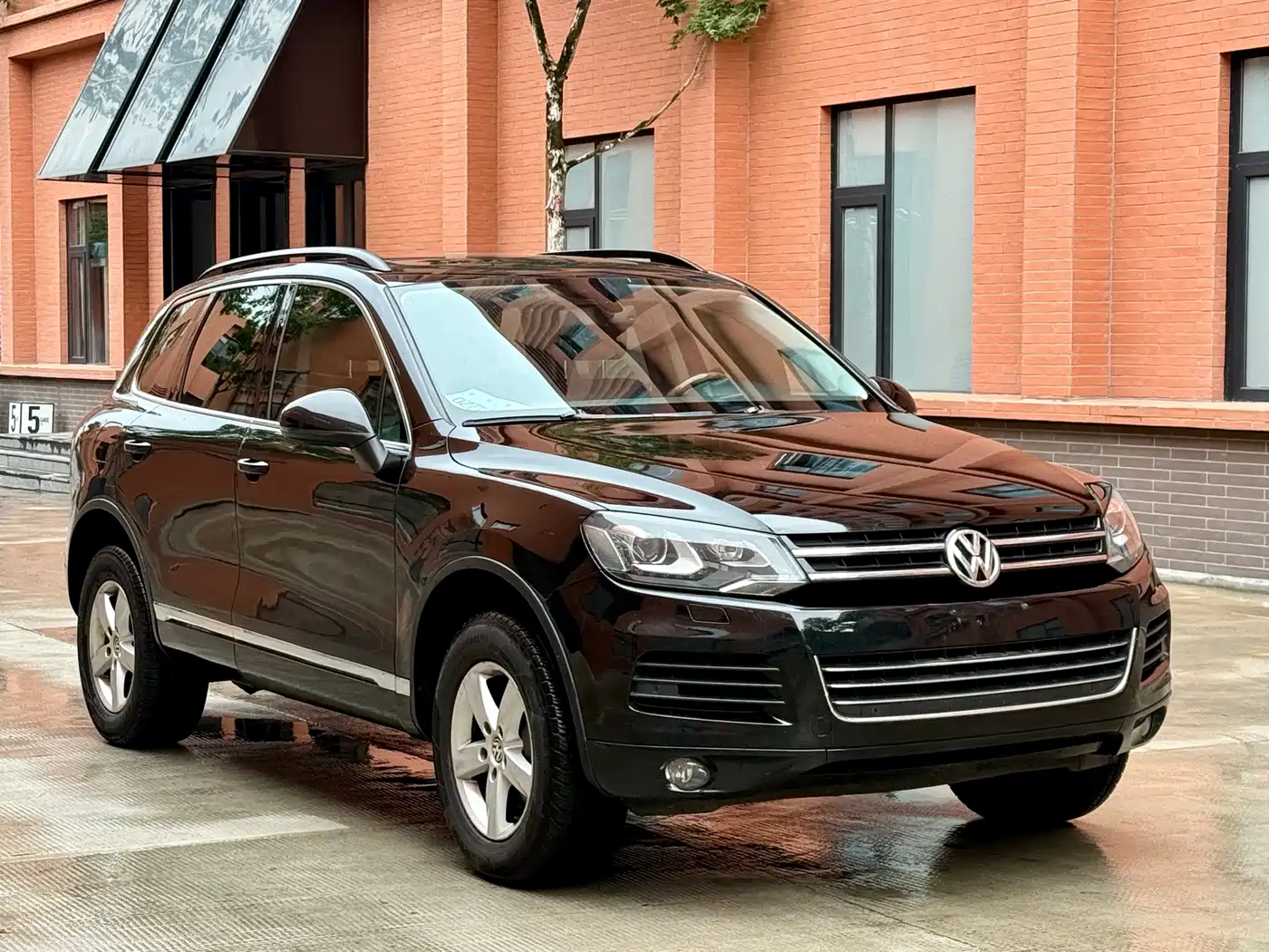 صورة 3 - Volkswagen Touareg