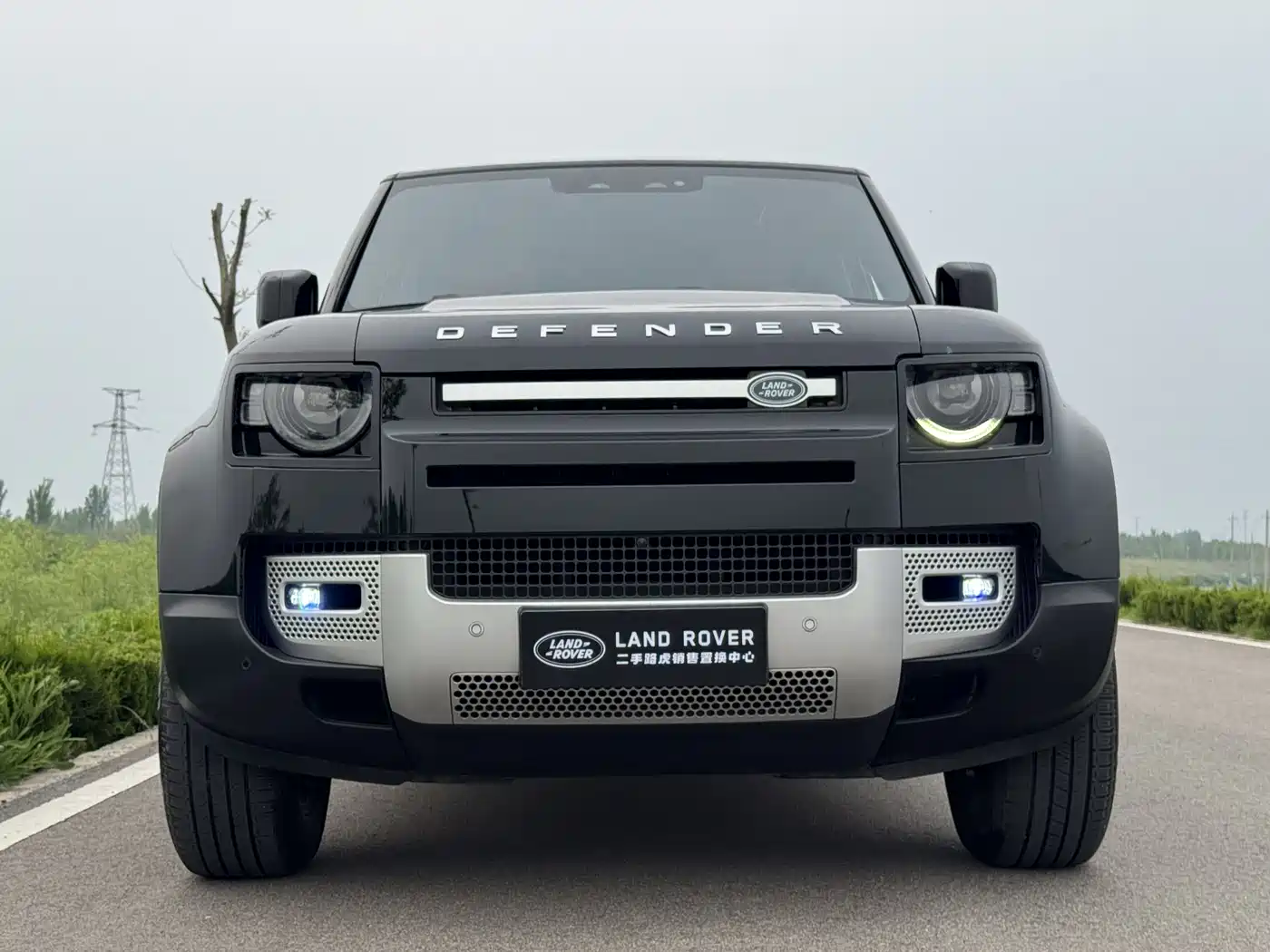Land Rover Defender 2020 Model 110 P400 SE фото 3