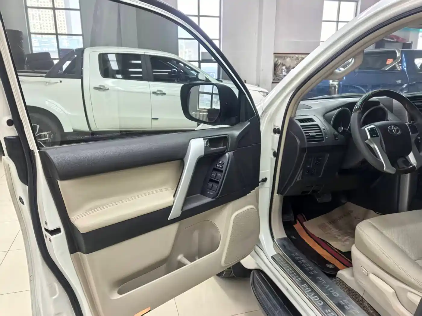Toyota Prado (Import) 2010 2.7L Automatic Standard фото 7