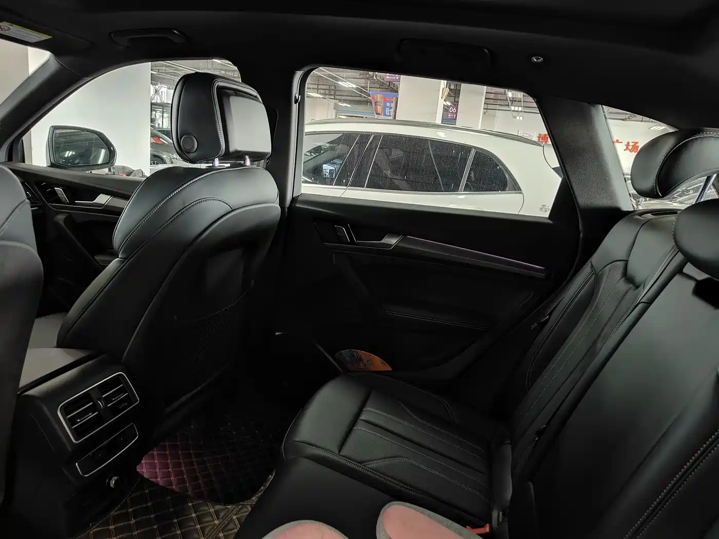 Audi Q5L 2024 Model 40 TFSI Luxury Dynamic фото 6