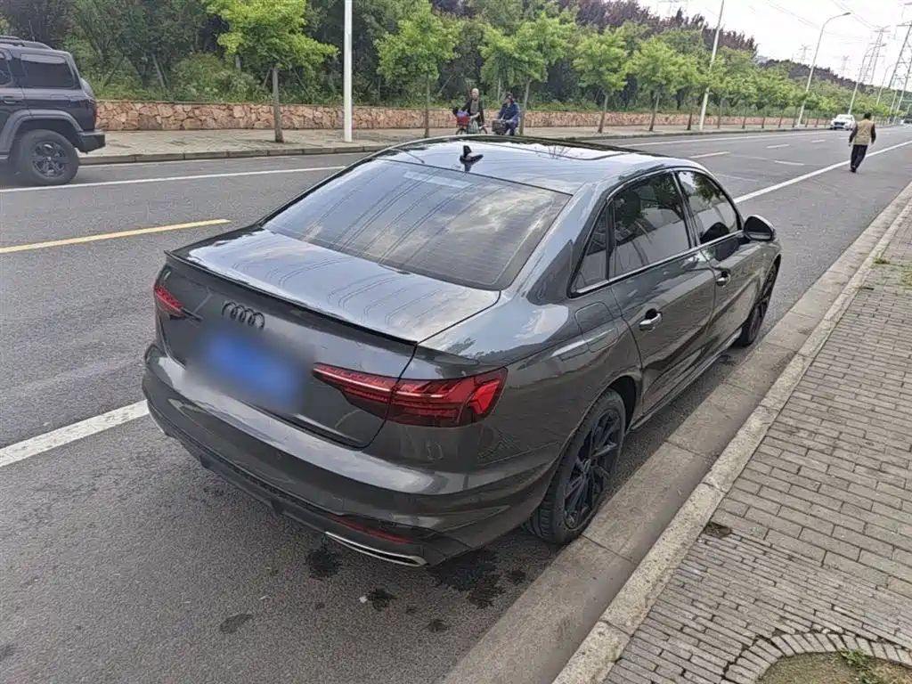 Audi A4L 2023 40 TFSI Luxury Sport фото 7