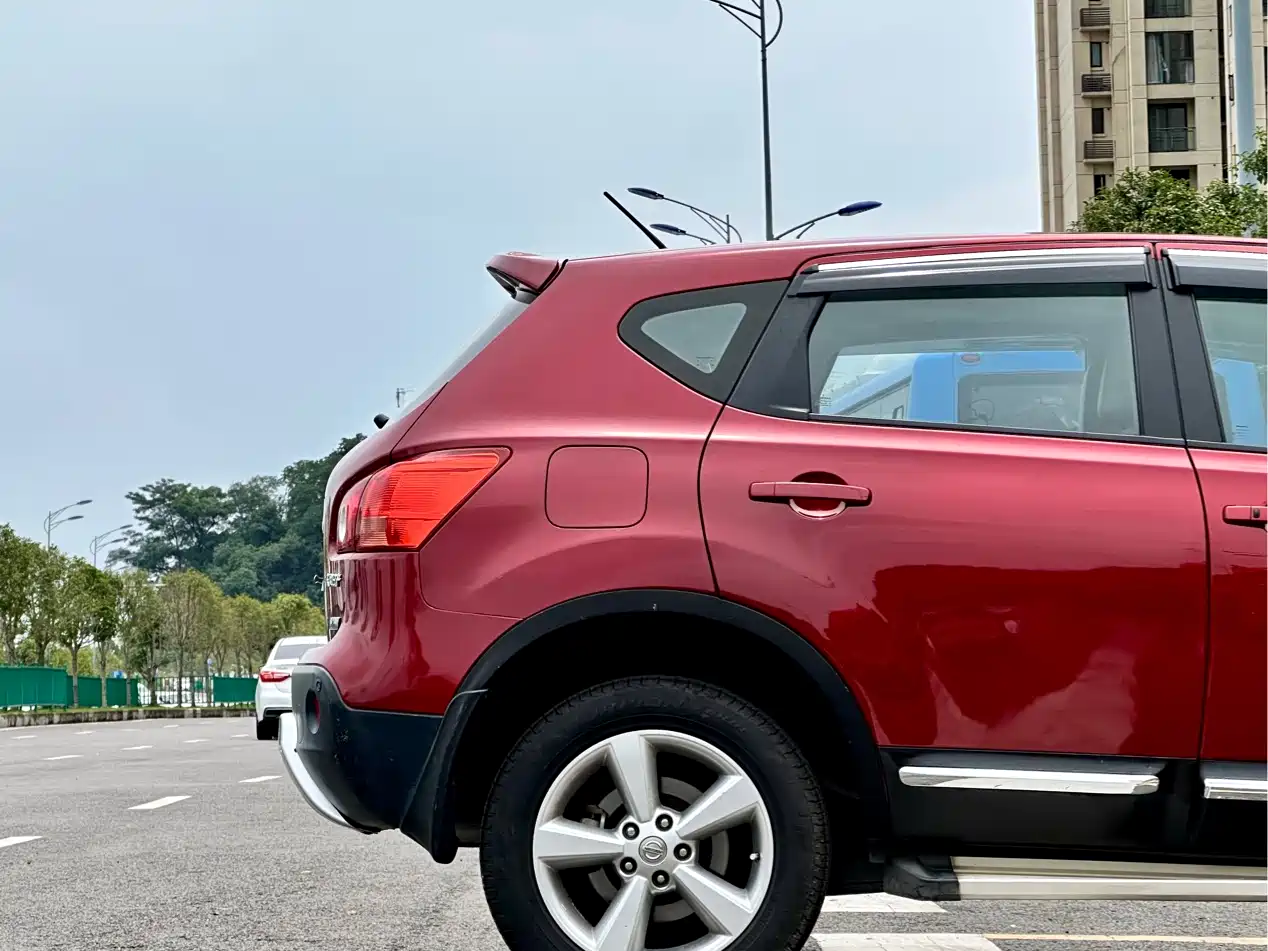 Nissan Qashqai 2011 2011 2.0XV Thunder CVT 2WD