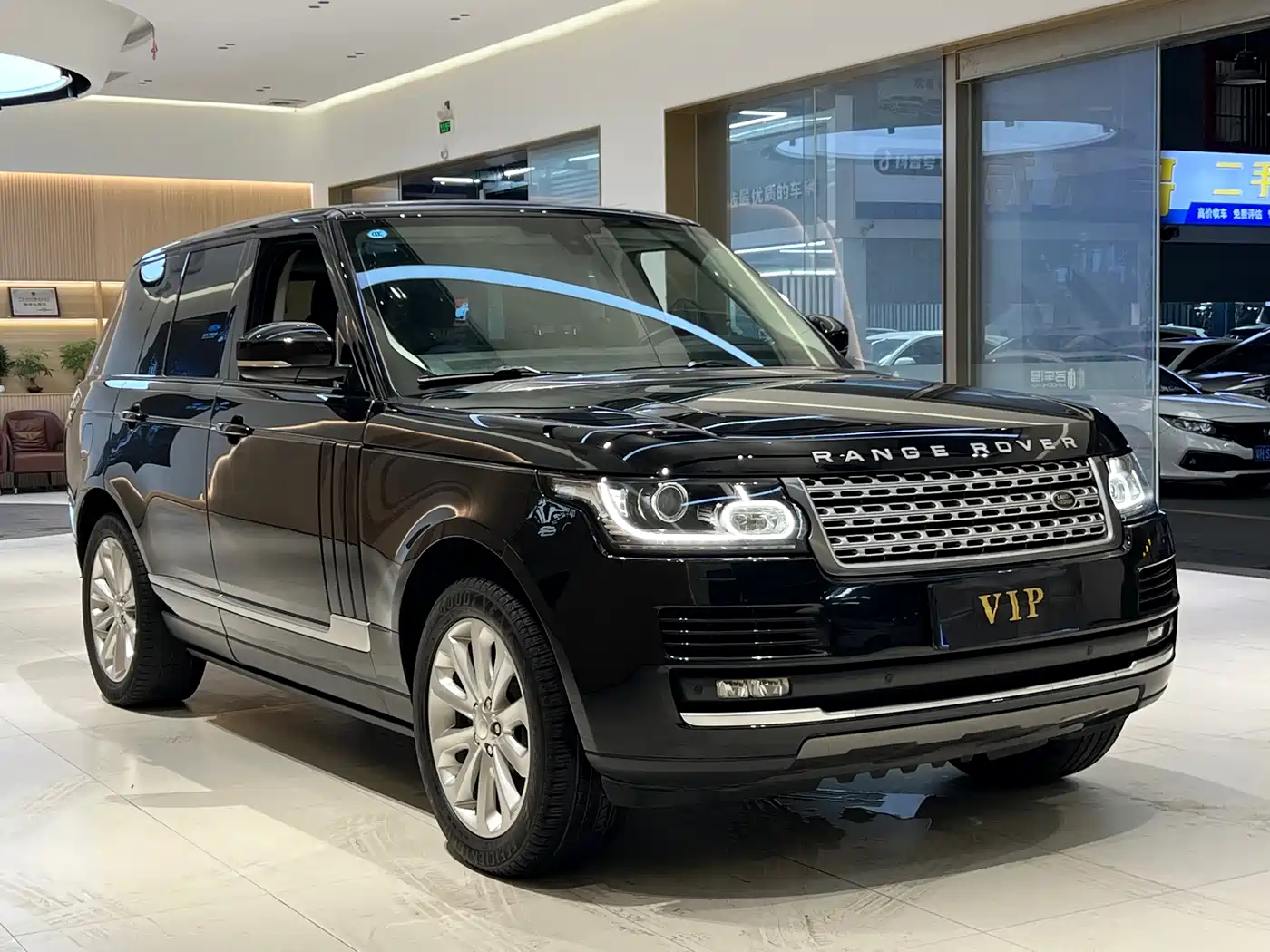 Land Rover Range Rover 2014 3.0 SC V6 Vogue фото 3