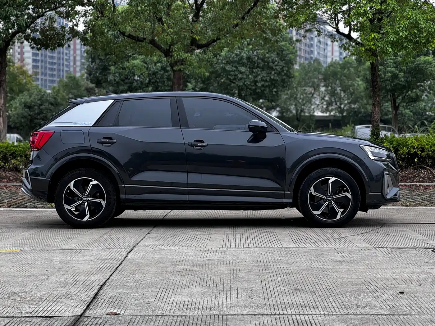 2022 Audi Q2L e-tron