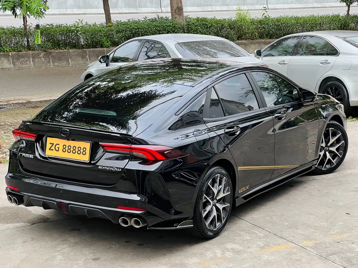 GAC Trumpchi Trumpchi Emkoo 2023 270T DCT J16 Edition фото 5