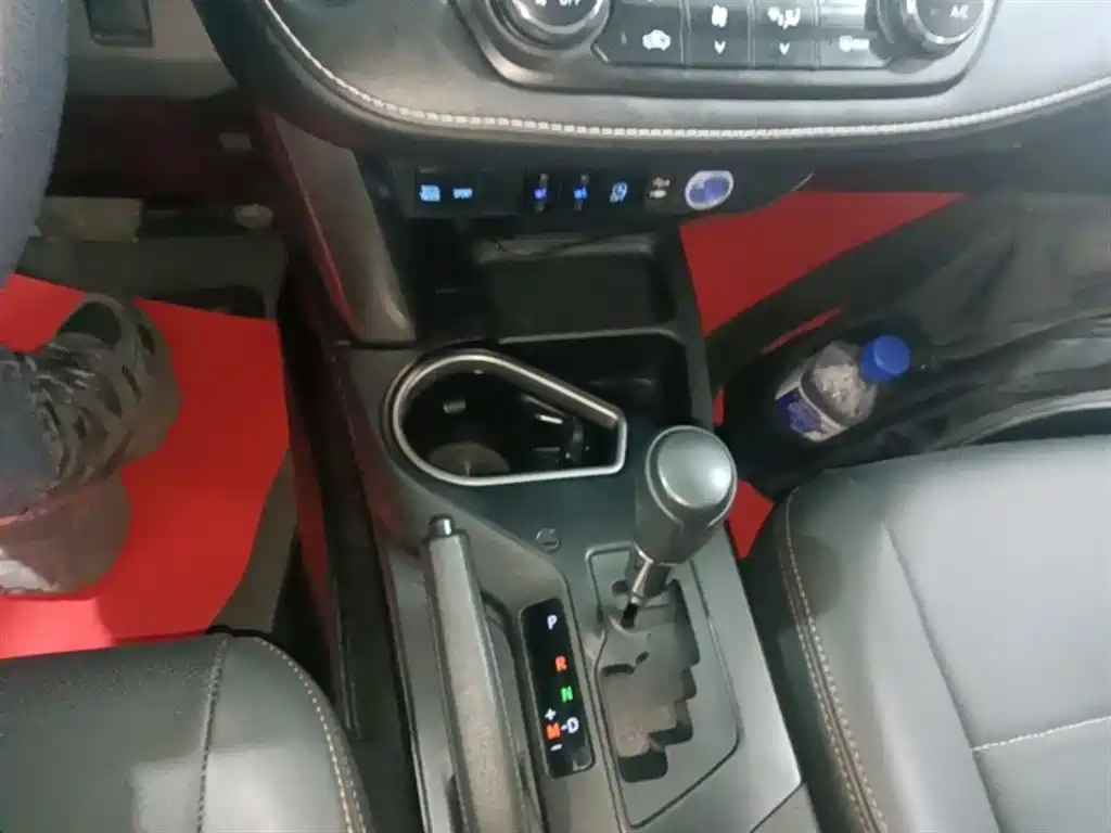 Toyota RAV4 Rongfang 2019 2.0L CVT 2WD Trend Edition China VI фото 14