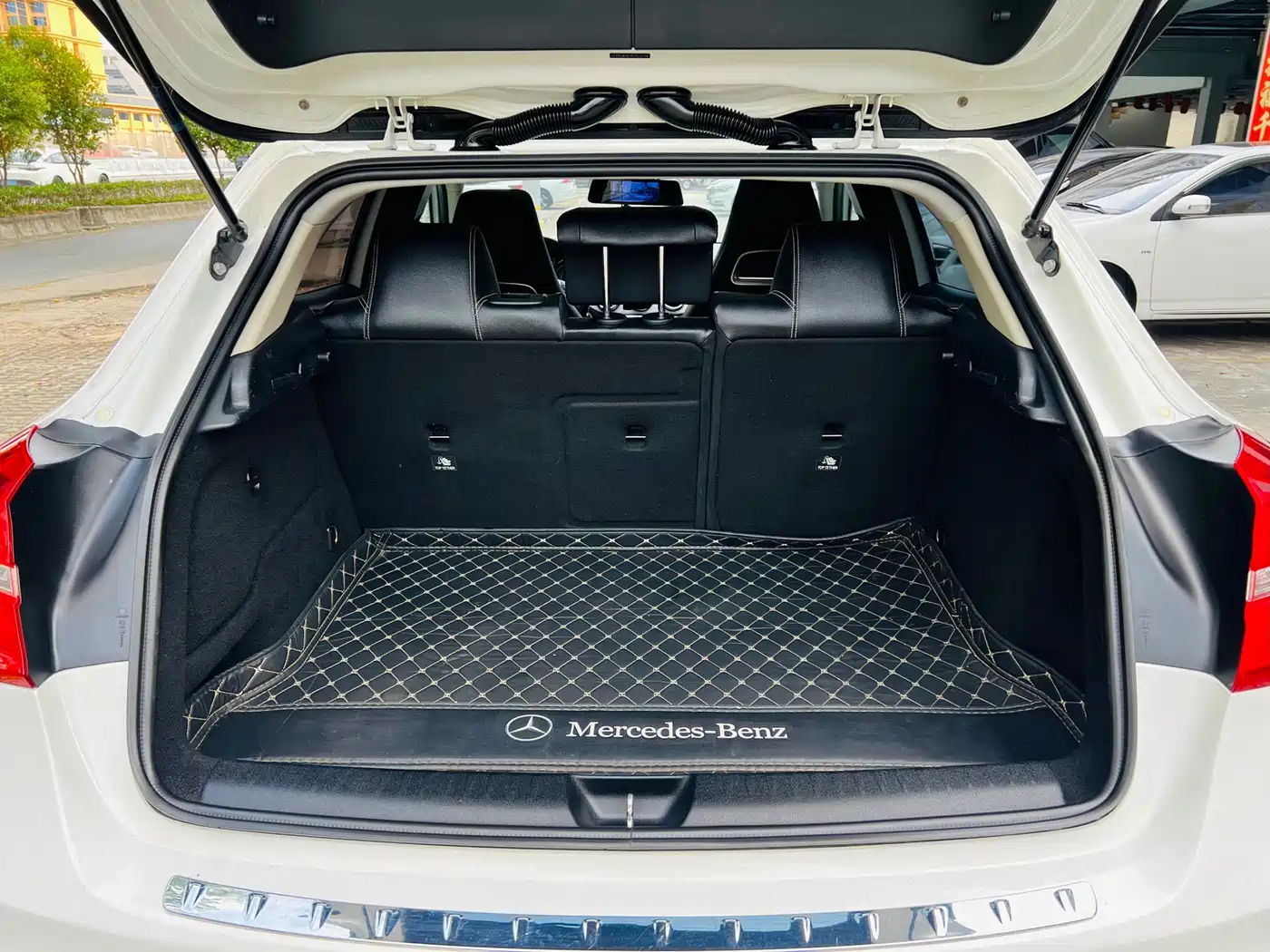 Mercedes-Benz GLA 2015 GLA 200 Fashion фото 14