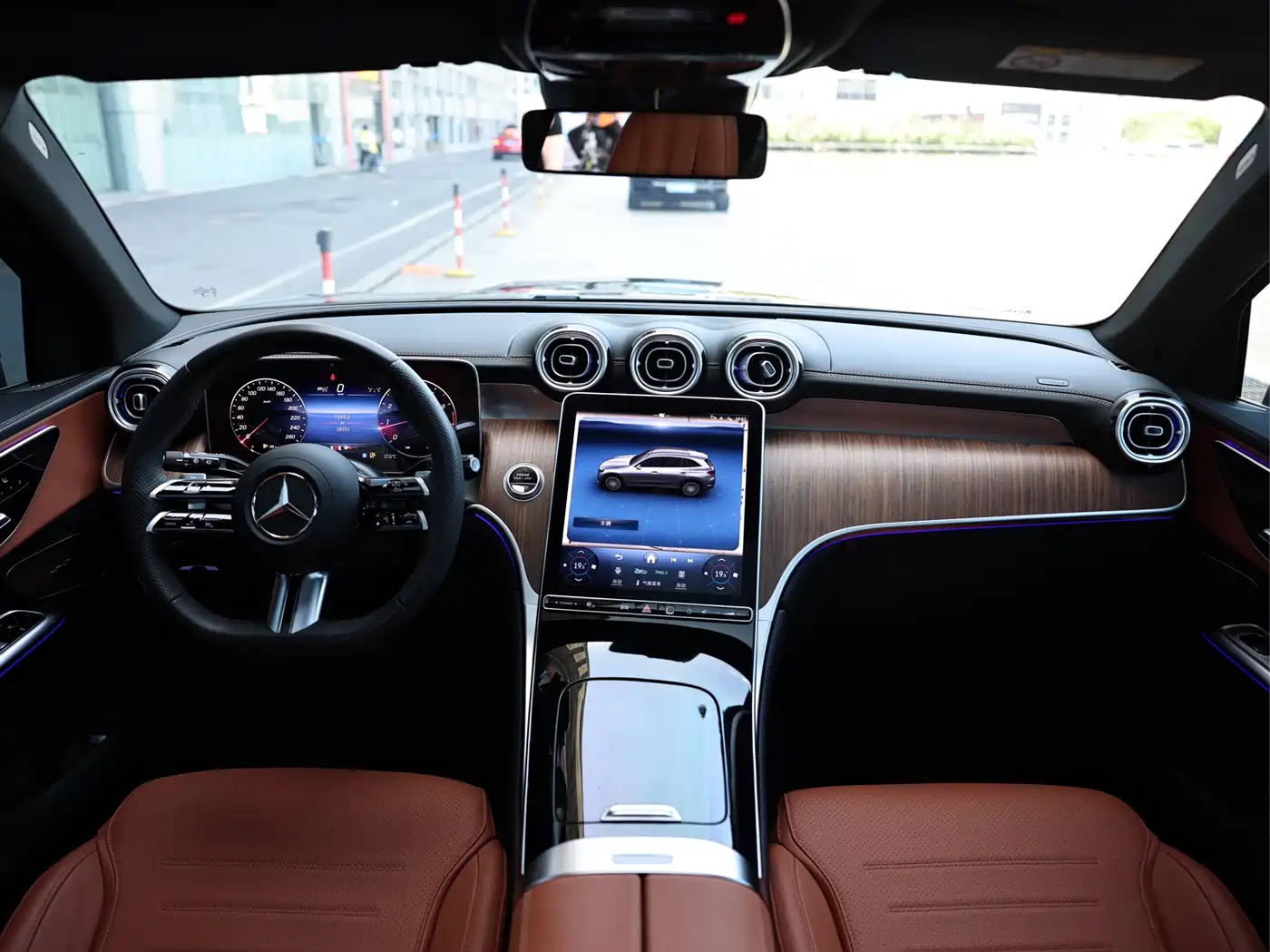 Mercedes-Benz GLC 2024 GLC 300 L 4MATIC Dynamic 5-seater фото 11