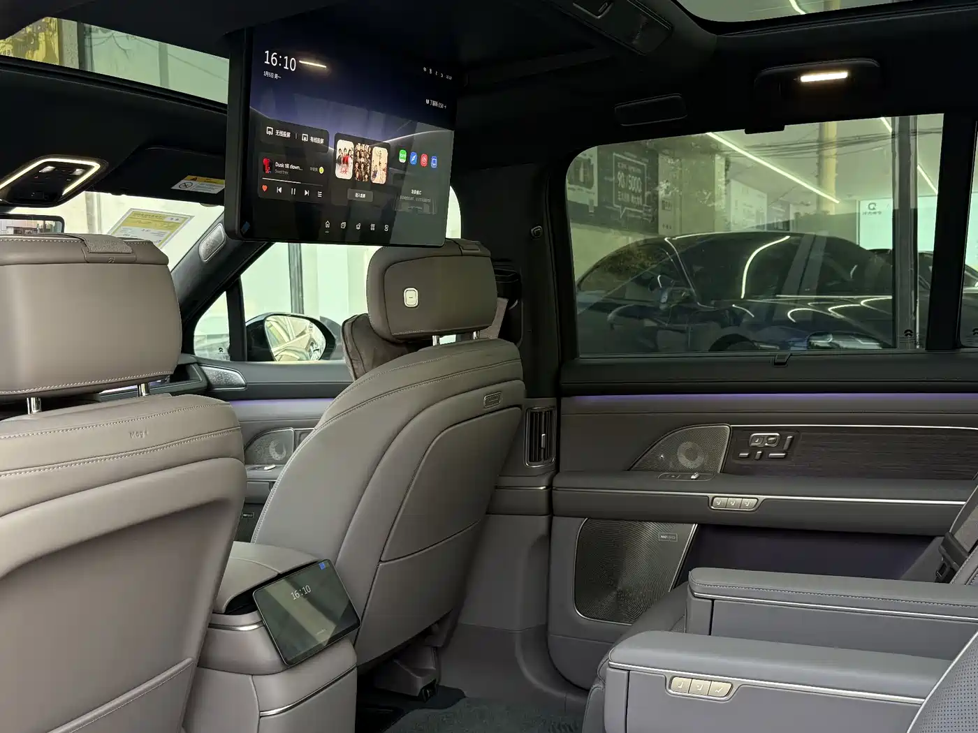 NIO ES8 2025 Model 6-Seat Executive Luxury Edition фото 11