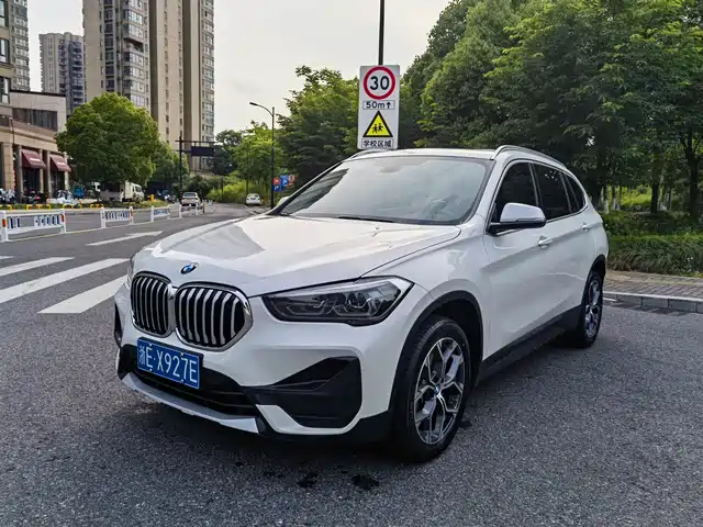 BMW X1 sDrive25Li, Лидер