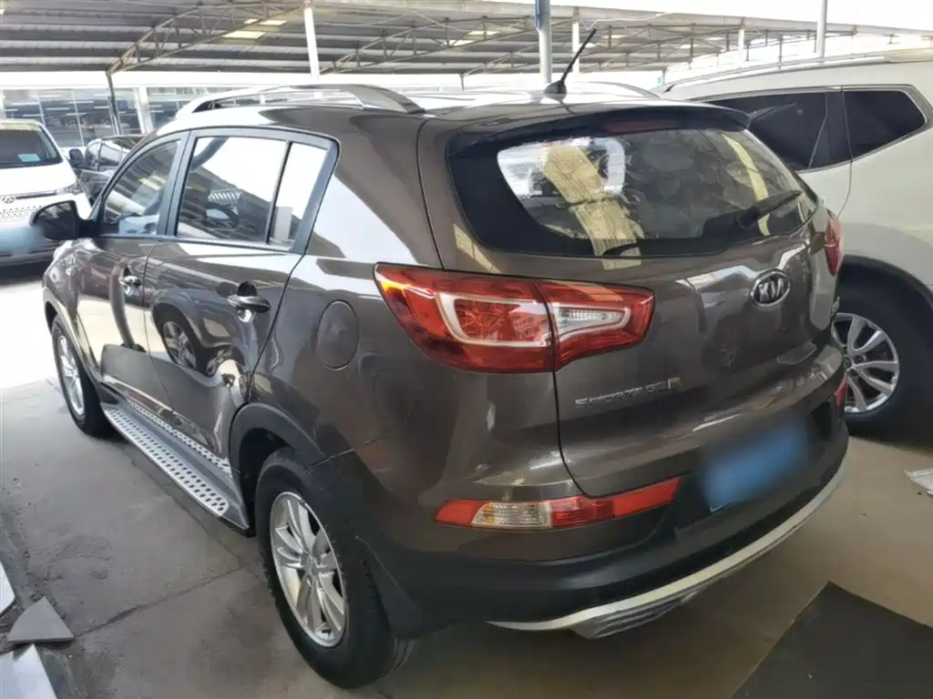Kia Sportage 2014 2.0L Automatic 2WD GL Edition фото 5
