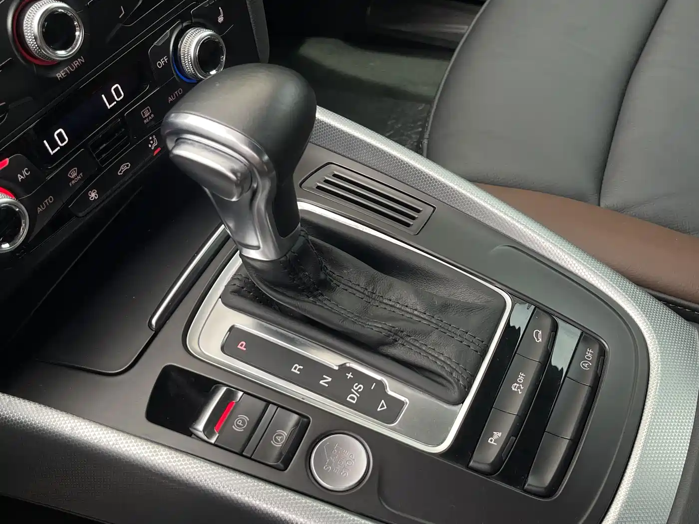 Audi Q5 2018 2017 Plus 40 TFSI Technology