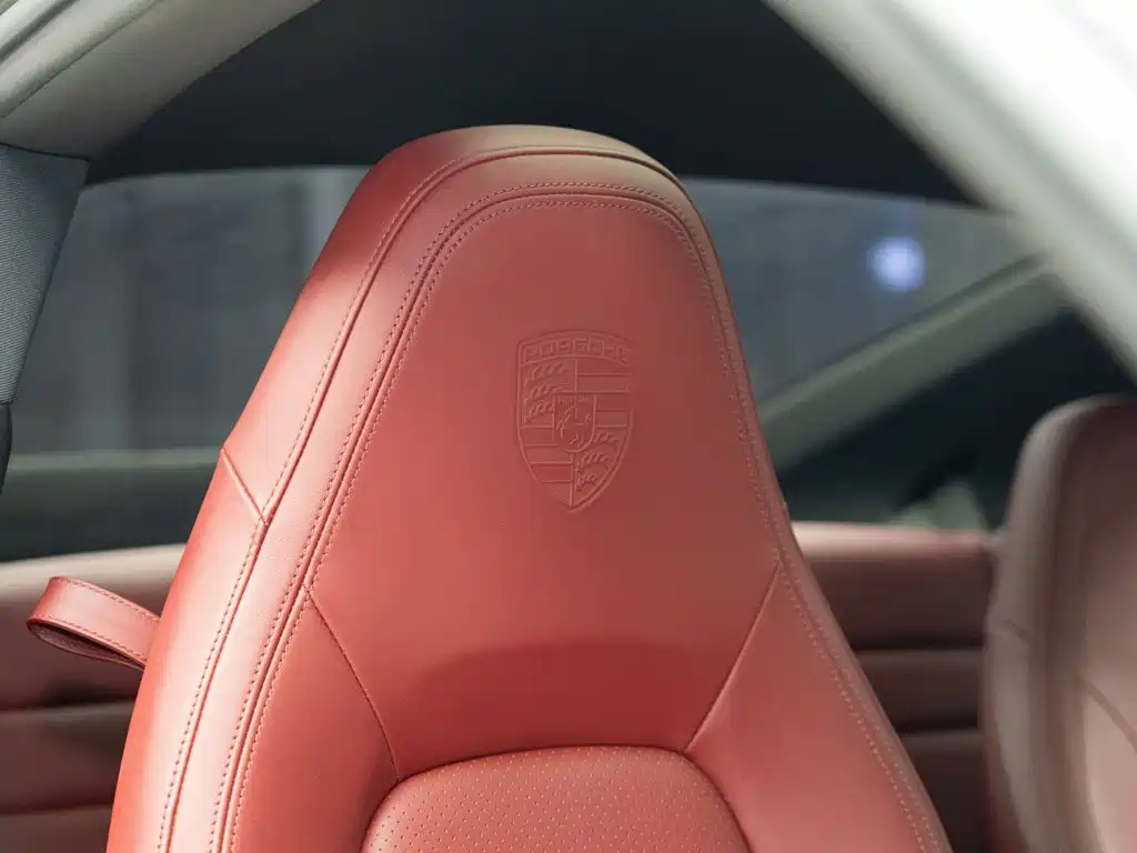 Photo 15 - Porsche 911