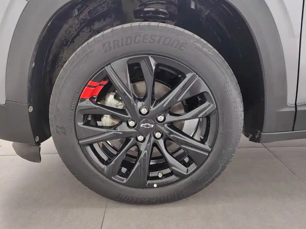 Chevrolet Trax 2021 2019 Redline 335T CVT Premium Edition (China VI)