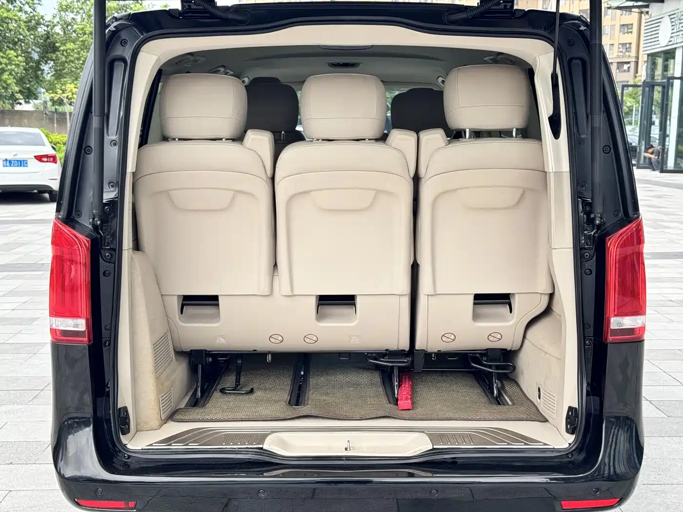 Mercedes-Benz V-Class 2016 V 260 Navigator фото 16