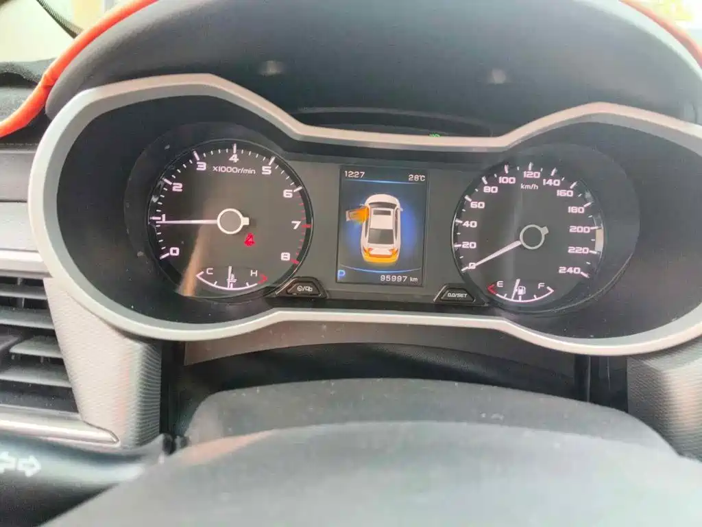 Photo 15 - Geely Emgrand GL