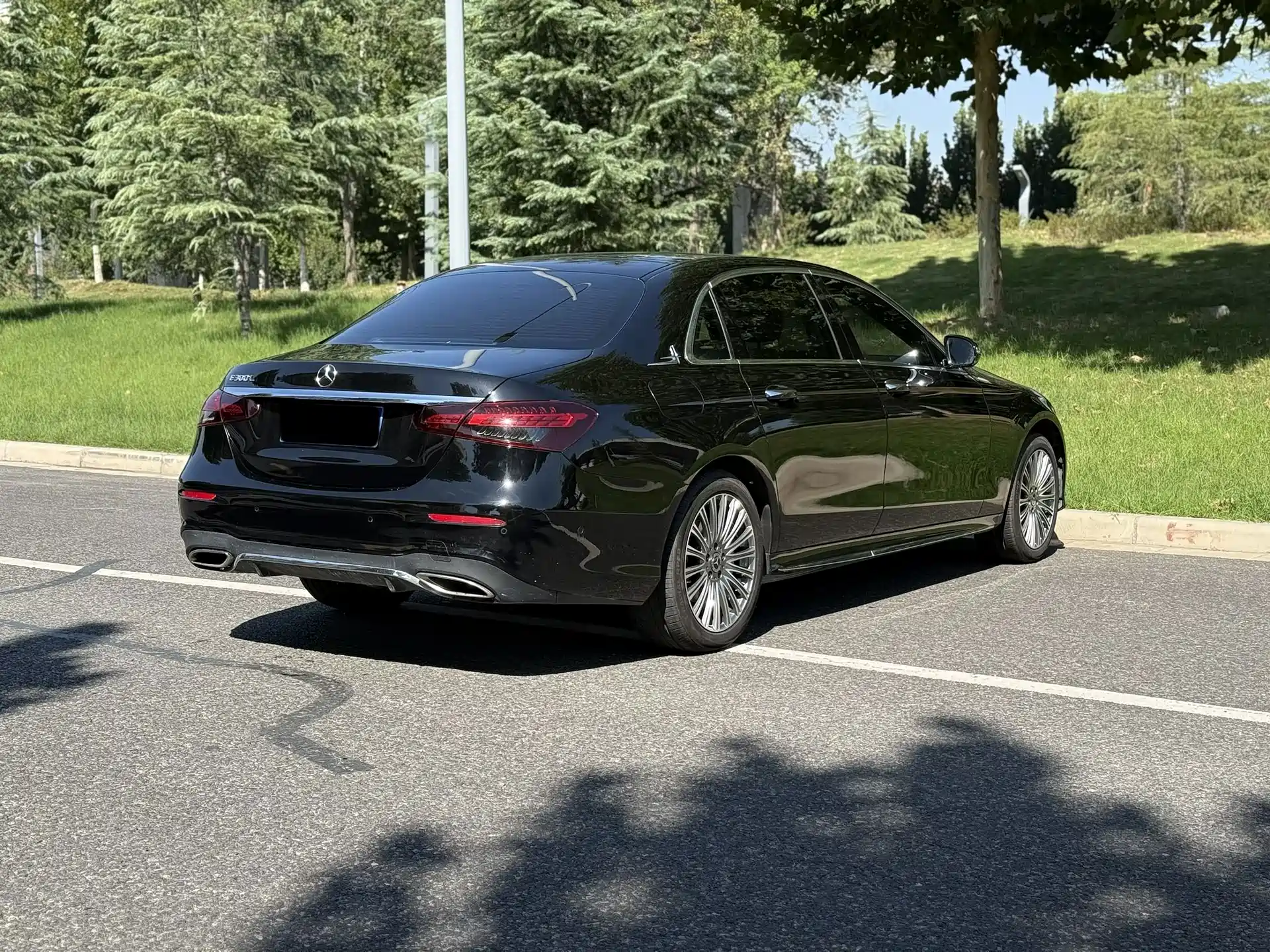 Фото 8 - Mercedes-Benz E-Class