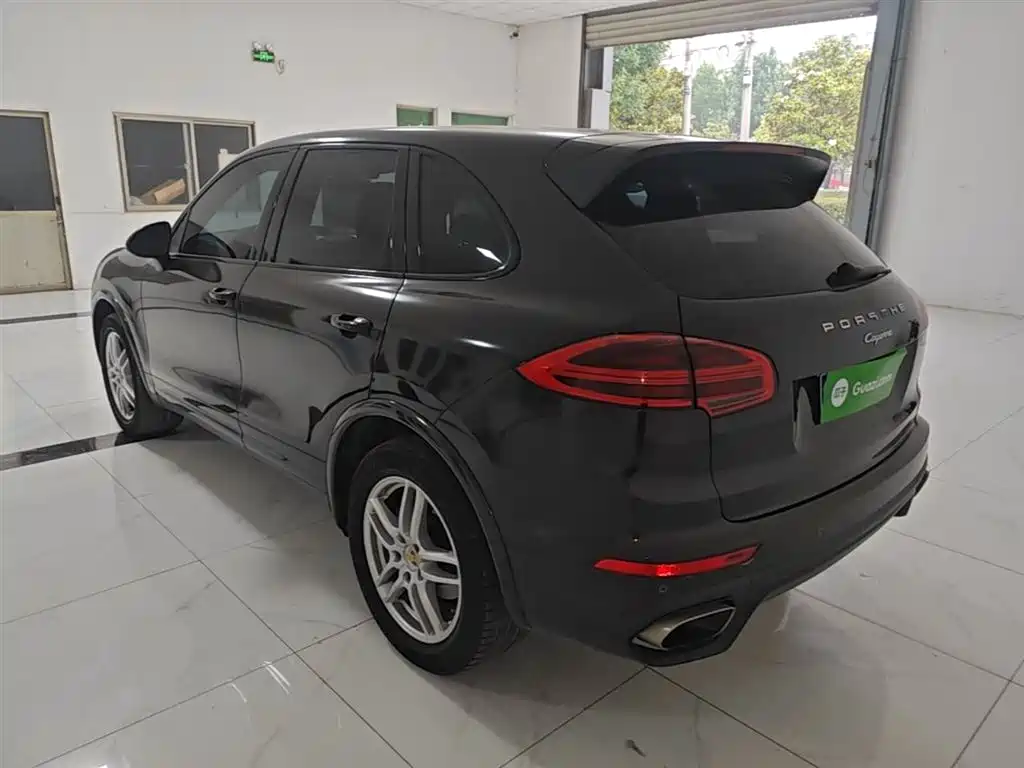 Porsche Cayenne 2016 Cayenne Platinum Edition 3.0T фото 5