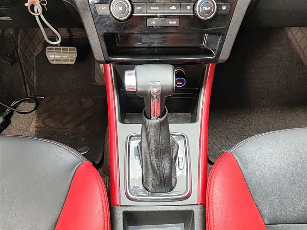BAIC Senova X25 2017 2017 1.5L Auto Elite Navigation