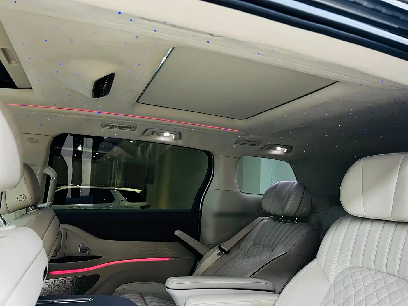 Voyah Auto Voyah Dreamer 2022 Low-carbon Dream+Smart Package фото 11