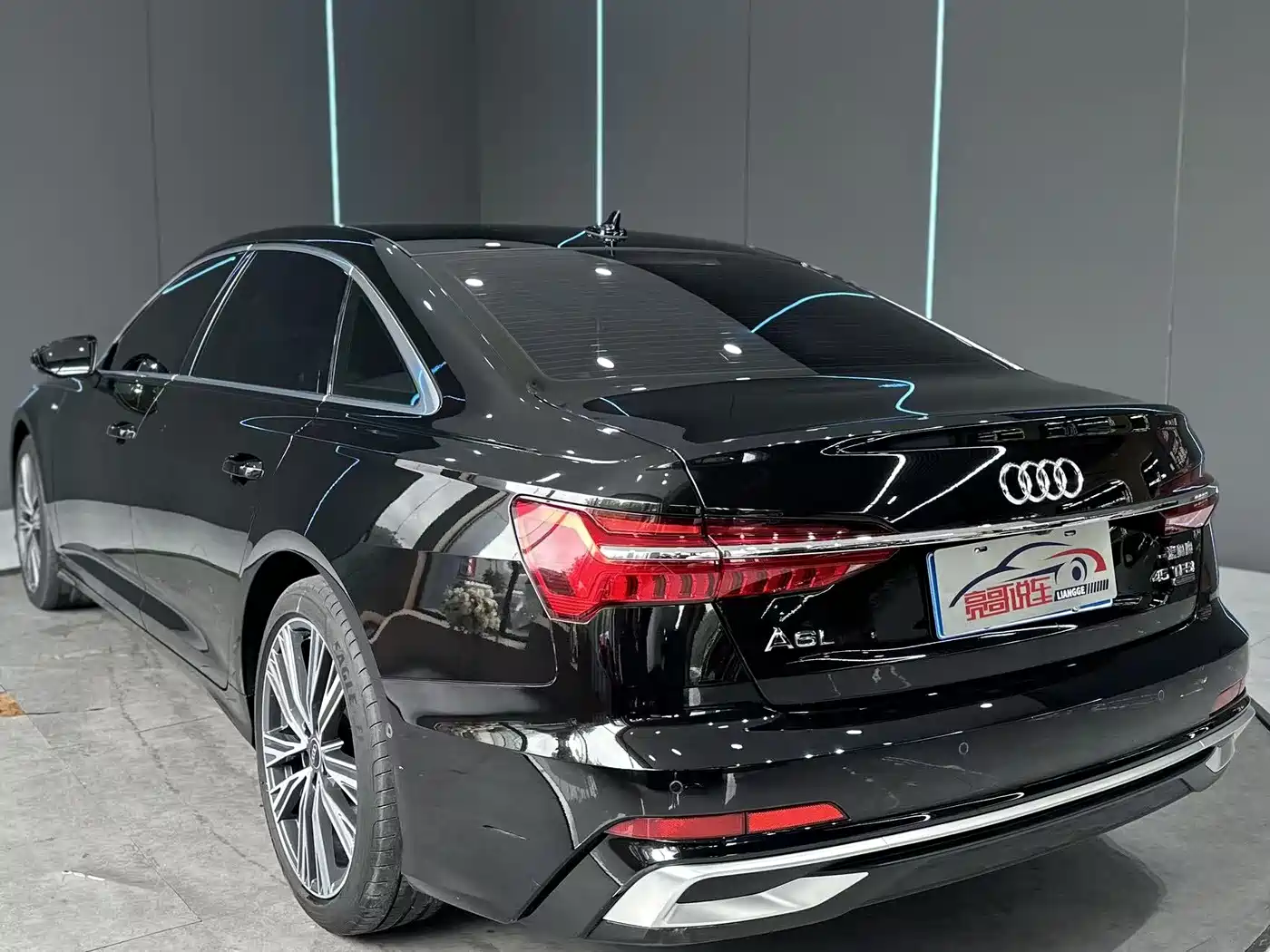 Audi A6L 2024 45 TFSI quattro Premium Dynamic фото 8