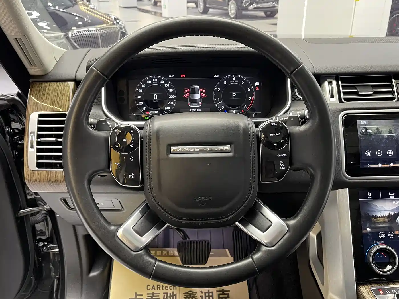 Land Rover Range Rover 2019 3.0 SC V6 Golden Age Edition фото 16