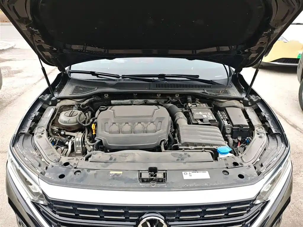 Volkswagen Passat 2025 Outstanding 380TSI Dragon Glory Edition фото 10