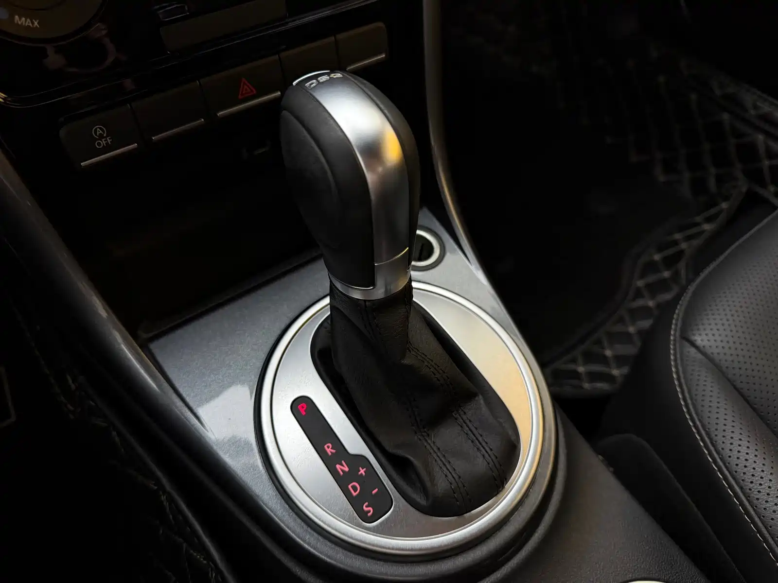 Photo 11 - Volkswagen Beetle