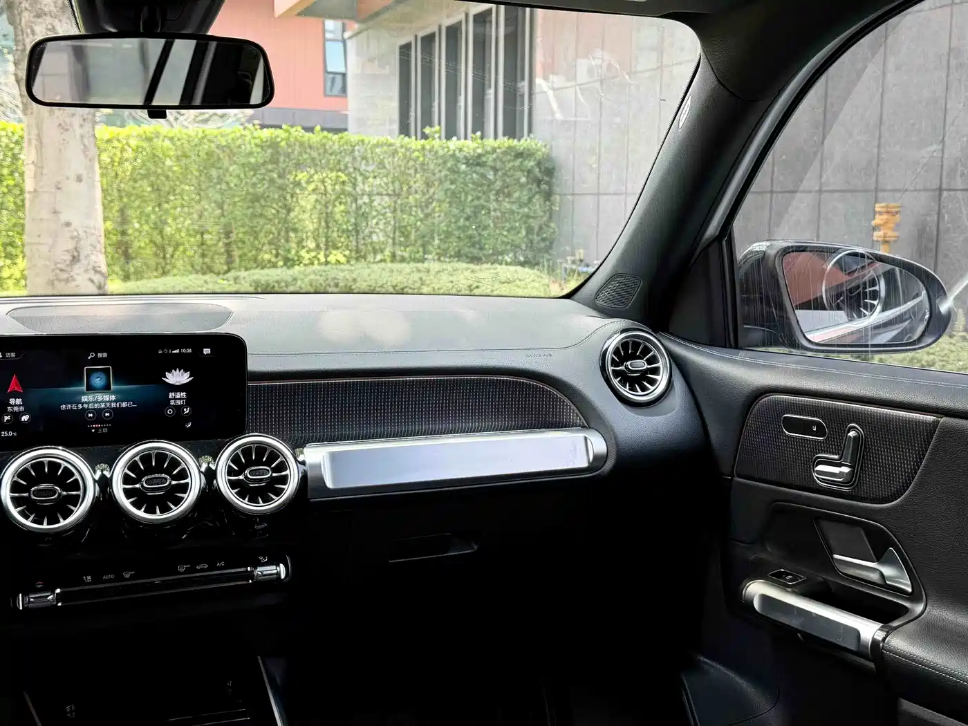 Mercedes-Benz GLB 2022 Model GLB 200 Fashion Edition фото 17
